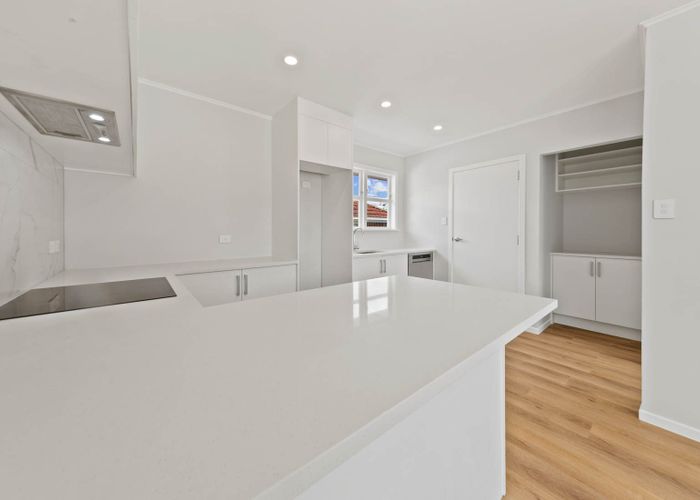  at 154b View Road, Sunnyvale, Waitakere City, Auckland