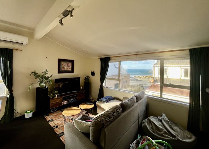  at 4/30 Lyall Parade, Lyall Bay, Wellington, Wellington