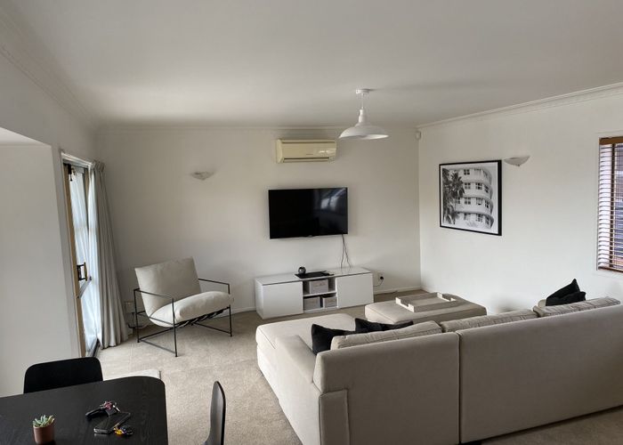  at 2/26 Kitchener Road, Takapuna, North Shore City, Auckland