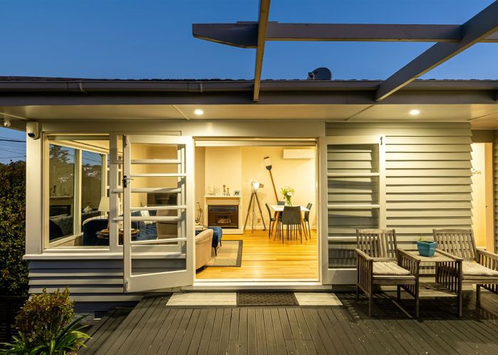  at 1/25 Creamer Avenue, Belmont, Auckland