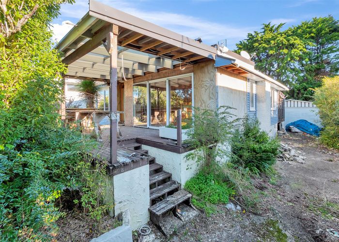  at 14 Geordie Street, Henderson, Auckland