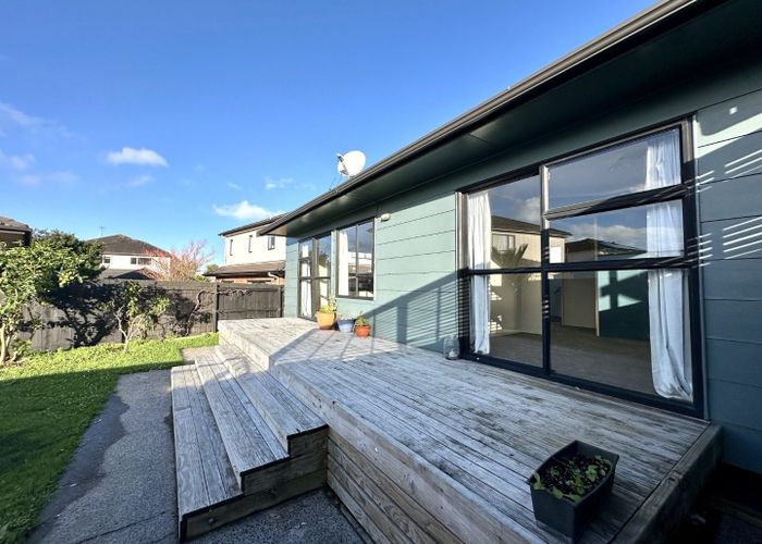  at 19B Glenhaven Place, Te Atatu Peninsula, Waitakere City, Auckland