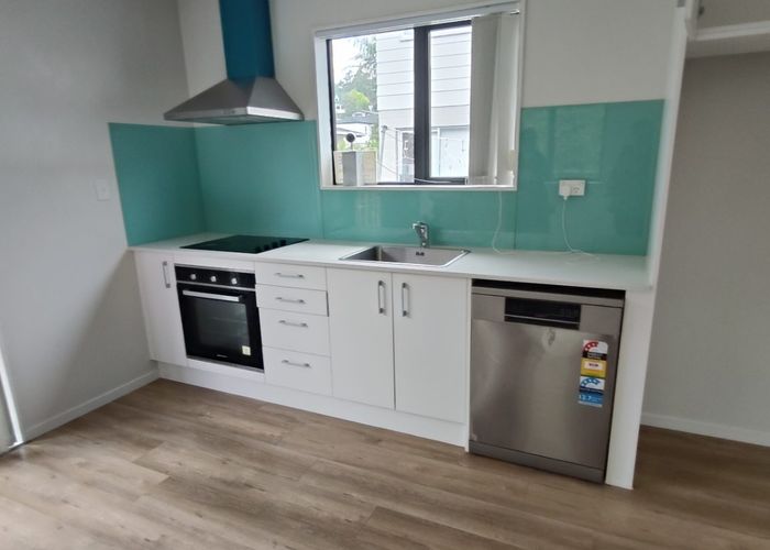  at 39B Awarukau Road, Glenfield, North Shore City, Auckland