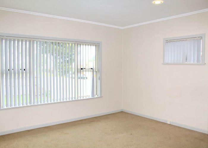  at 284 Kirkbride Road, Mangere, Auckland