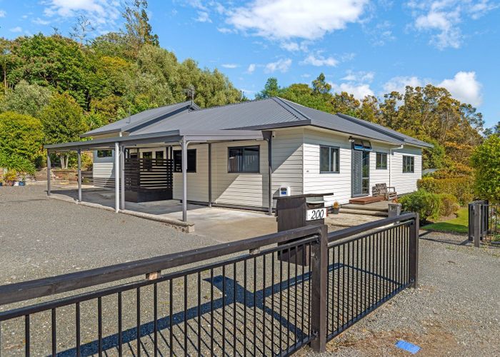  at 198 and 200 Barkers Hill Road, Whataupoko, Gisborne, Gisborne