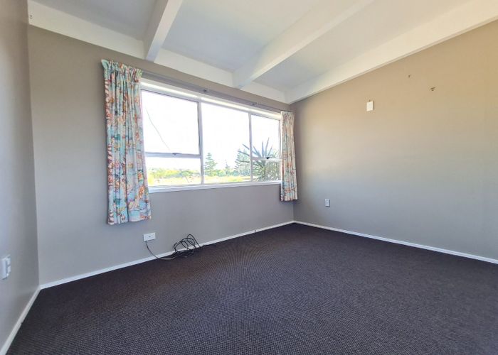  at 1005 Dairy Flat Highway, Albany