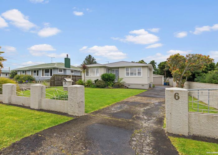  at 6 Woodford Avenue, Henderson, Auckland