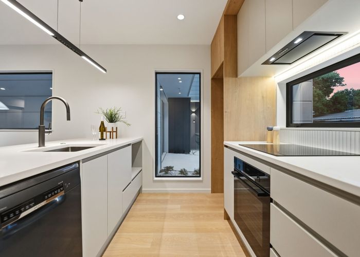 at 31 Mountain Road, Mount Wellington, Auckland City, Auckland