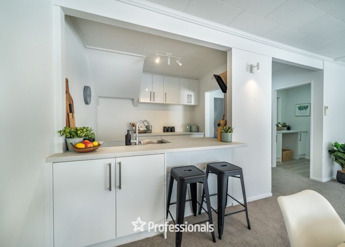  at 8b Wai-iti Crescent, Woburn, Lower Hutt, Wellington