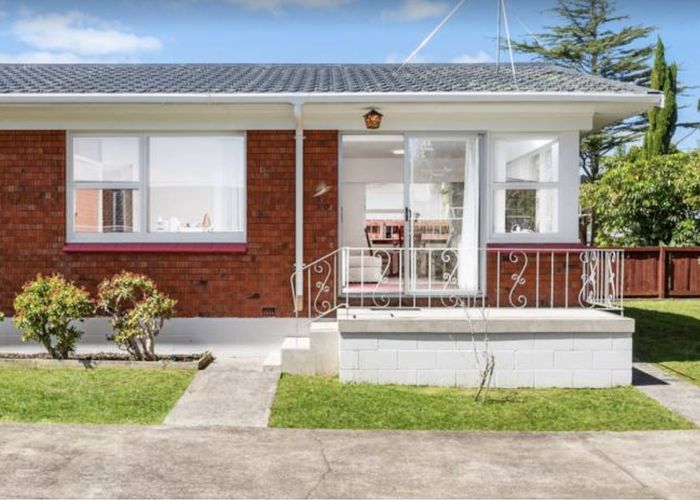  at 1/648 Pakuranga Road, Highland Park, Auckland