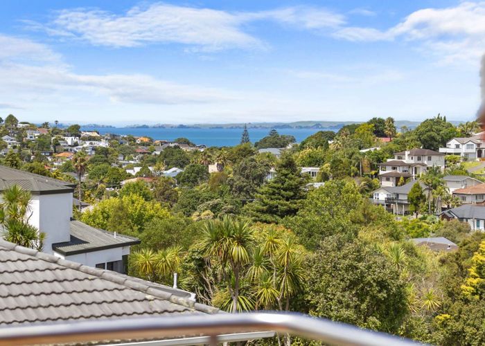  at 3 Seaford Place, Murrays Bay, North Shore City, Auckland
