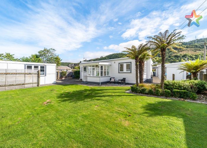  at 10 Golf Road, Manor Park, Lower Hutt, Wellington