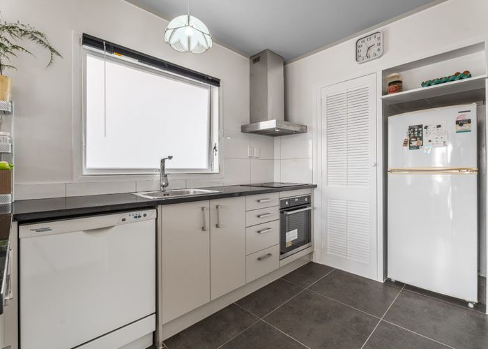  at 2/129a Ridge Road, Howick, Manukau City, Auckland