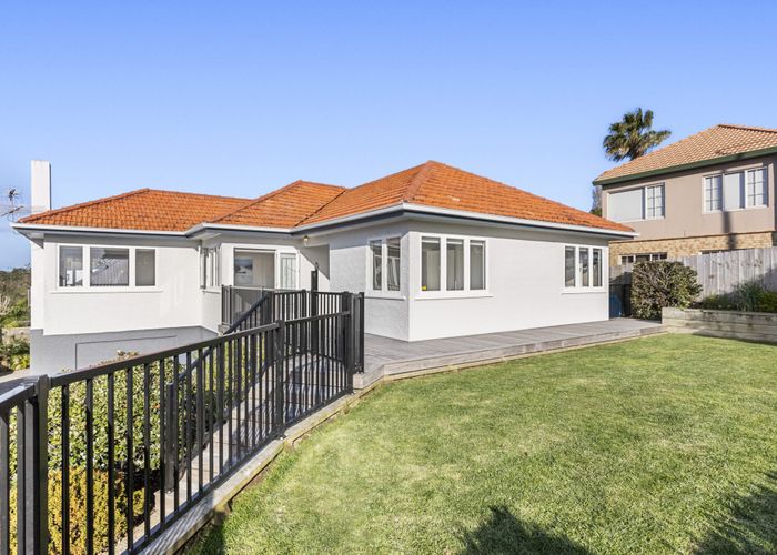  at 8 Minerva Terrace, Cockle Bay, Auckland