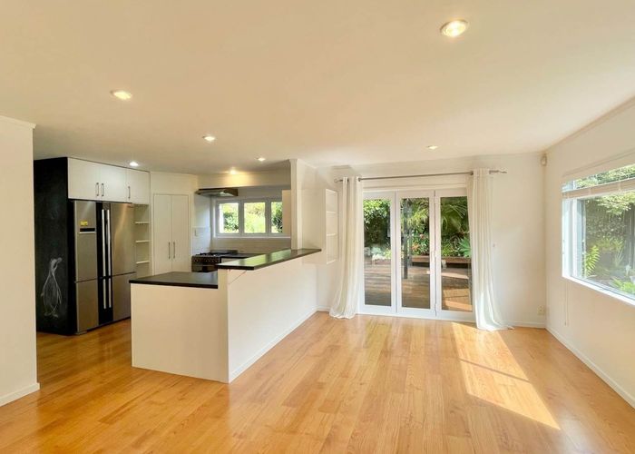  at 20 Penguin Drive, Murrays Bay, Auckland