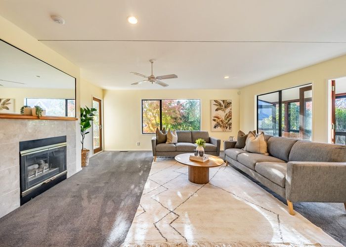  at 1/48 Whitemans Road, Silverstream, Upper Hutt
