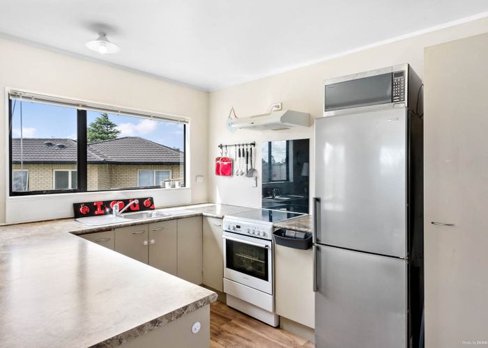  at 3/2 Portage Road, Papatoetoe, Auckland