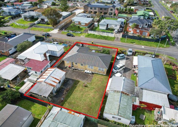  at 4 Bettina Place, Manurewa, Auckland