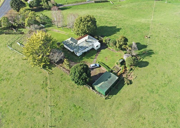  at 915 Glenbrook Road, Pukekohe