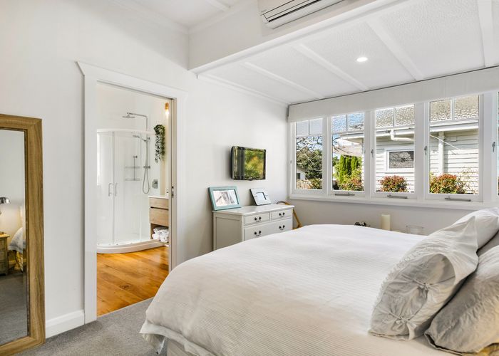  at 14 Jordan Avenue, Onehunga, Auckland