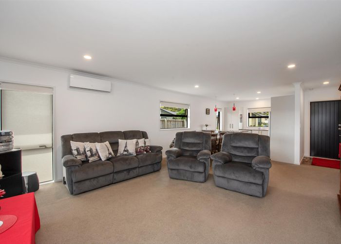  at 4/11 Errol Close, Burbush, Hamilton
