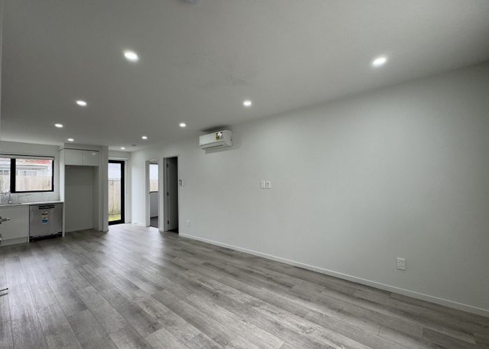  at 4/30 Arnwood Street, Manurewa, Manukau City, Auckland