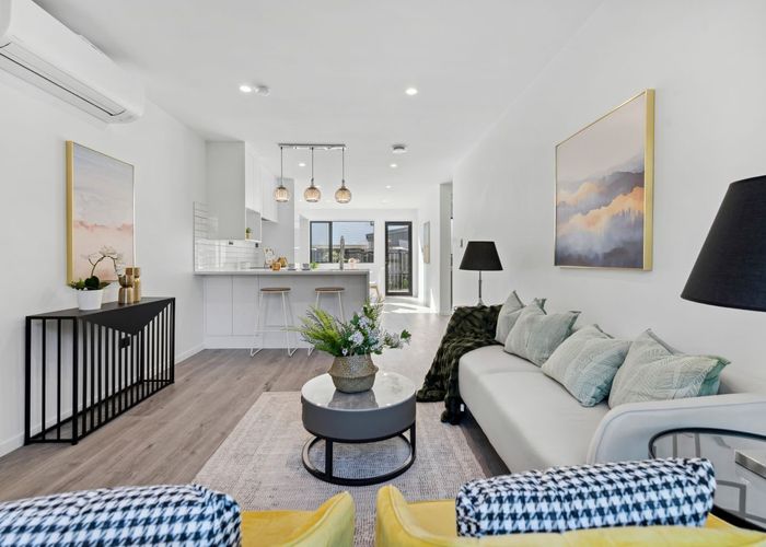  at 2/12 William Street, Mangere East, Manukau City, Auckland