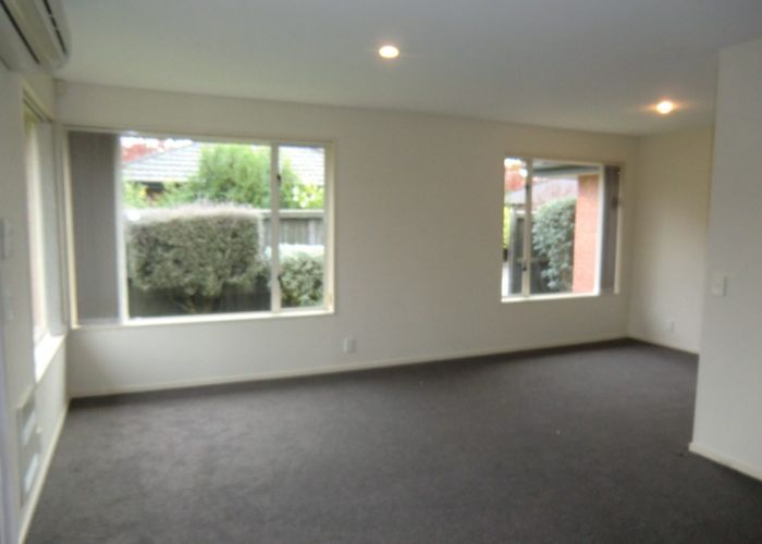  at 4/30 Newnham Terrace, Upper Riccarton, Christchurch