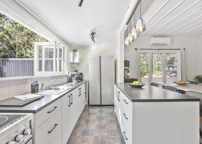  at 218 Woodlands Park Road, Titirangi, Waitakere City, Auckland