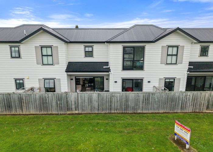  at 2/135 Silverdale Road, Hillcrest, Hamilton, Waikato