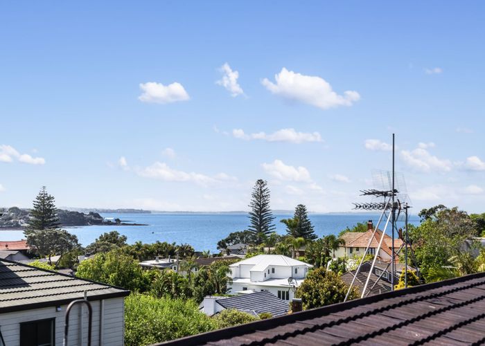  at 1/264 Lake Road, Hauraki, Auckland