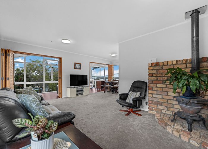  at 1/33 Rotoiti Avenue, Pakuranga Heights, Manukau City, Auckland