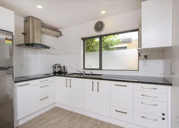  at 1/9 Melview Place, New Lynn, Waitakere City, Auckland