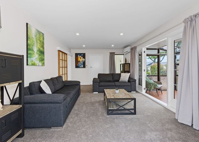  at 324 Yaldhurst Road, Avonhead, Christchurch City, Canterbury