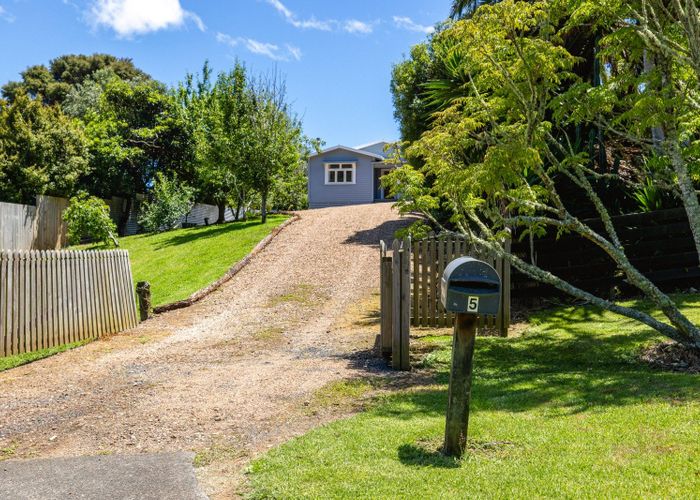  at 5 Waiata Road, Onetangi, Waiheke Island, Auckland