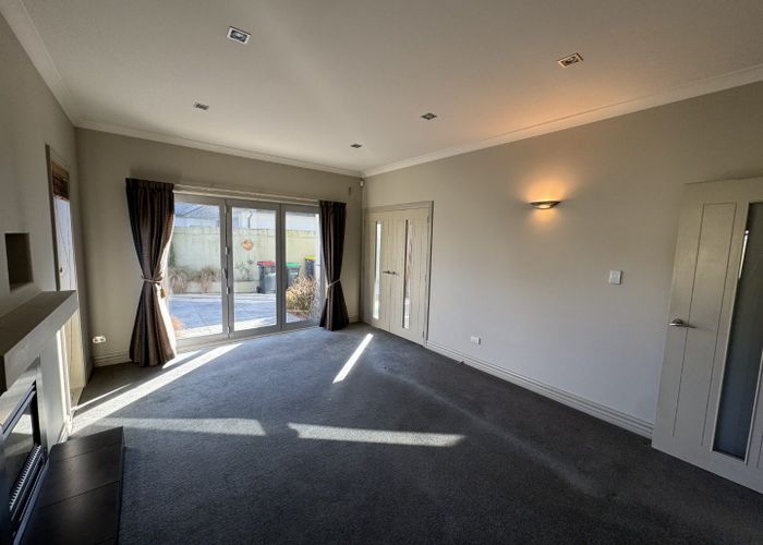  at 38 Aikmans Road, Merivale, Christchurch City, Canterbury