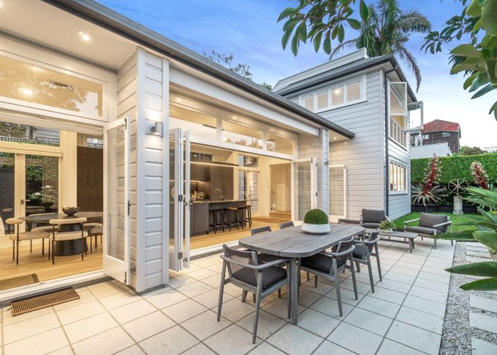  at 21 St Aubyn Street, Devonport, North Shore City, Auckland