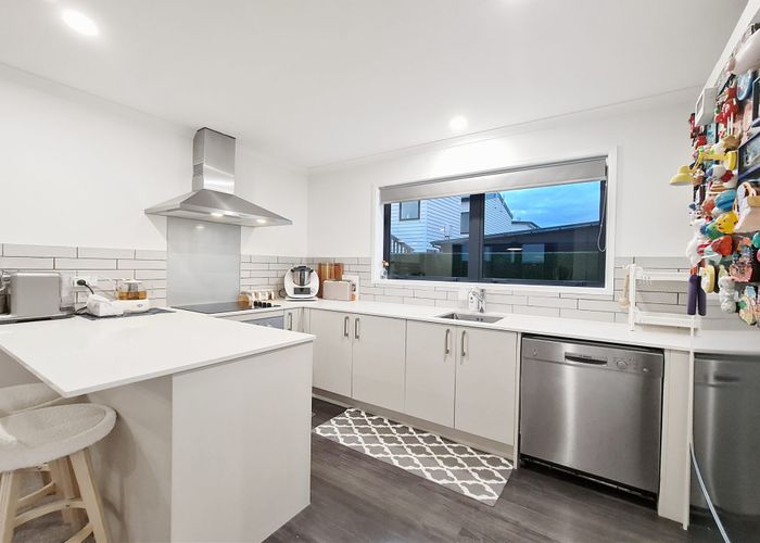 at 32 Opoka Street, Takanini, Auckland