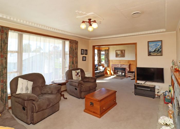  at 4 Cambridge Place, Holmes Hill, Oamaru