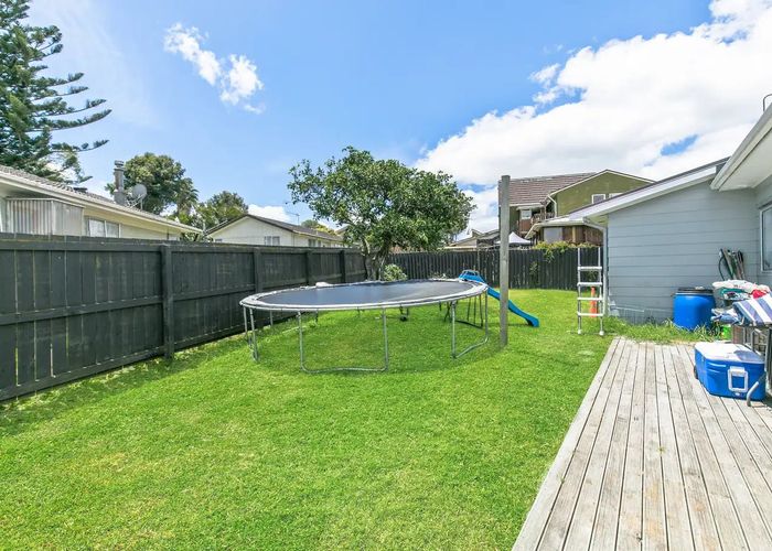  at 326 Roscommon Road, Clendon Park, Auckland