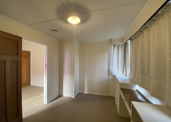  at 34 Calgary Street, Sandringham, Auckland