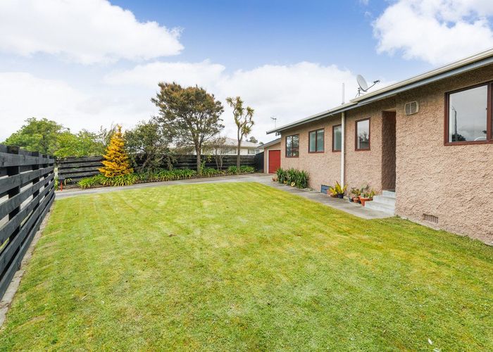  at 2 Kaimanawa Street, Kelvin Grove, Palmerston North