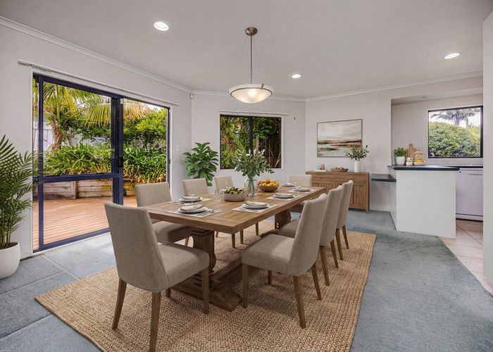  at 1 Cayman Place, Unsworth Heights, North Shore City, Auckland