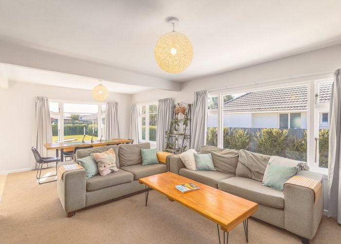  at 427 Hills Road, Mairehau, Christchurch City, Canterbury