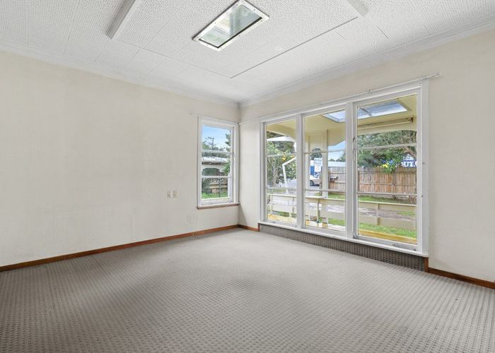  at 221 Great South Road, Manurewa, Manukau City, Auckland