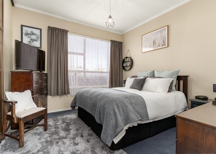  at 15 Wilson Street, Islington, Christchurch
