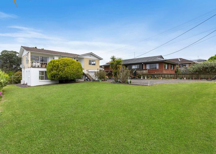  at 17 Toroa Street, Torbay, Auckland