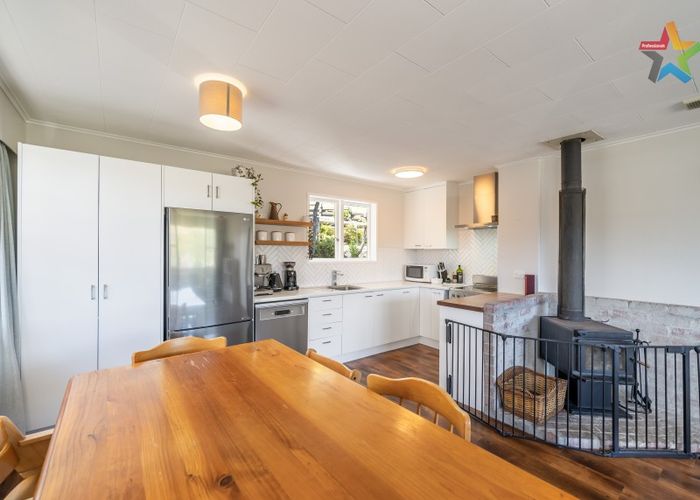  at 130 Major Drive, Kelson, Lower Hutt