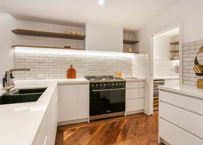  at 8 Peel Street, Westmere, Auckland
