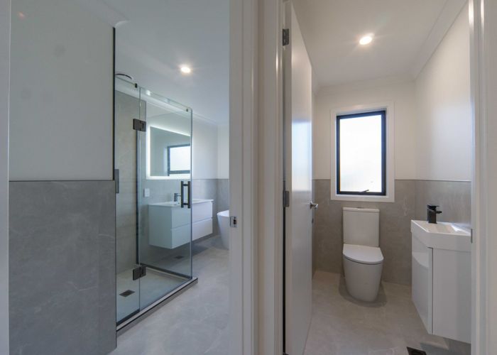  at 2/11 Comries Road, Chartwell, Hamilton, Waikato